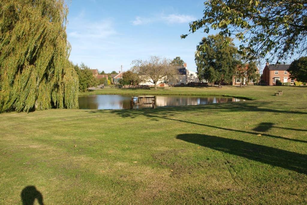 Self-contained Annex - Beautiful Village near York Extérieur photo