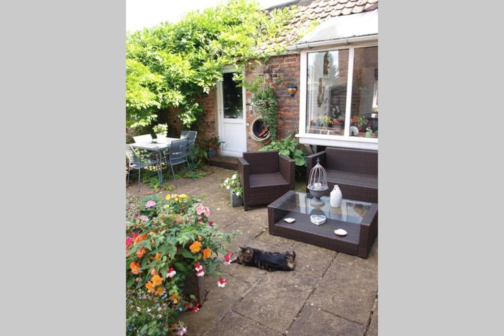 Self-contained Annex - Beautiful Village near York Extérieur photo